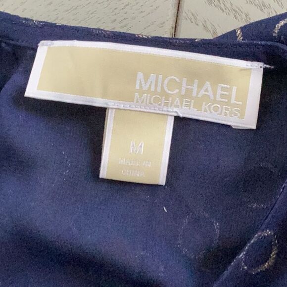 MICHAEL KORS SHEER BLOUSE TOP MEDIUM NAVY BLUE WITH GOLD CIRCLE DETAIL FLUTTER - Picture 4 of 6